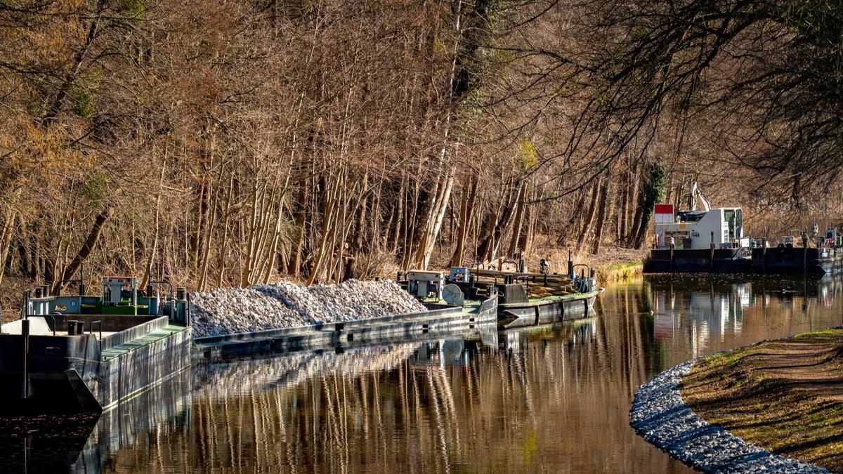 Oeververvanging langs een regionale watergang afgerond